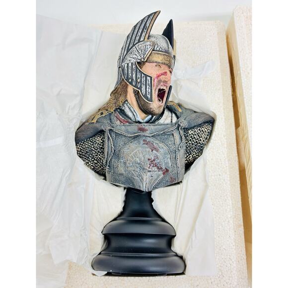 Sideshow Weta Numenorean Infantryman 1:4 Bust Lord of the Rings Fellowship - Picture 3 of 9